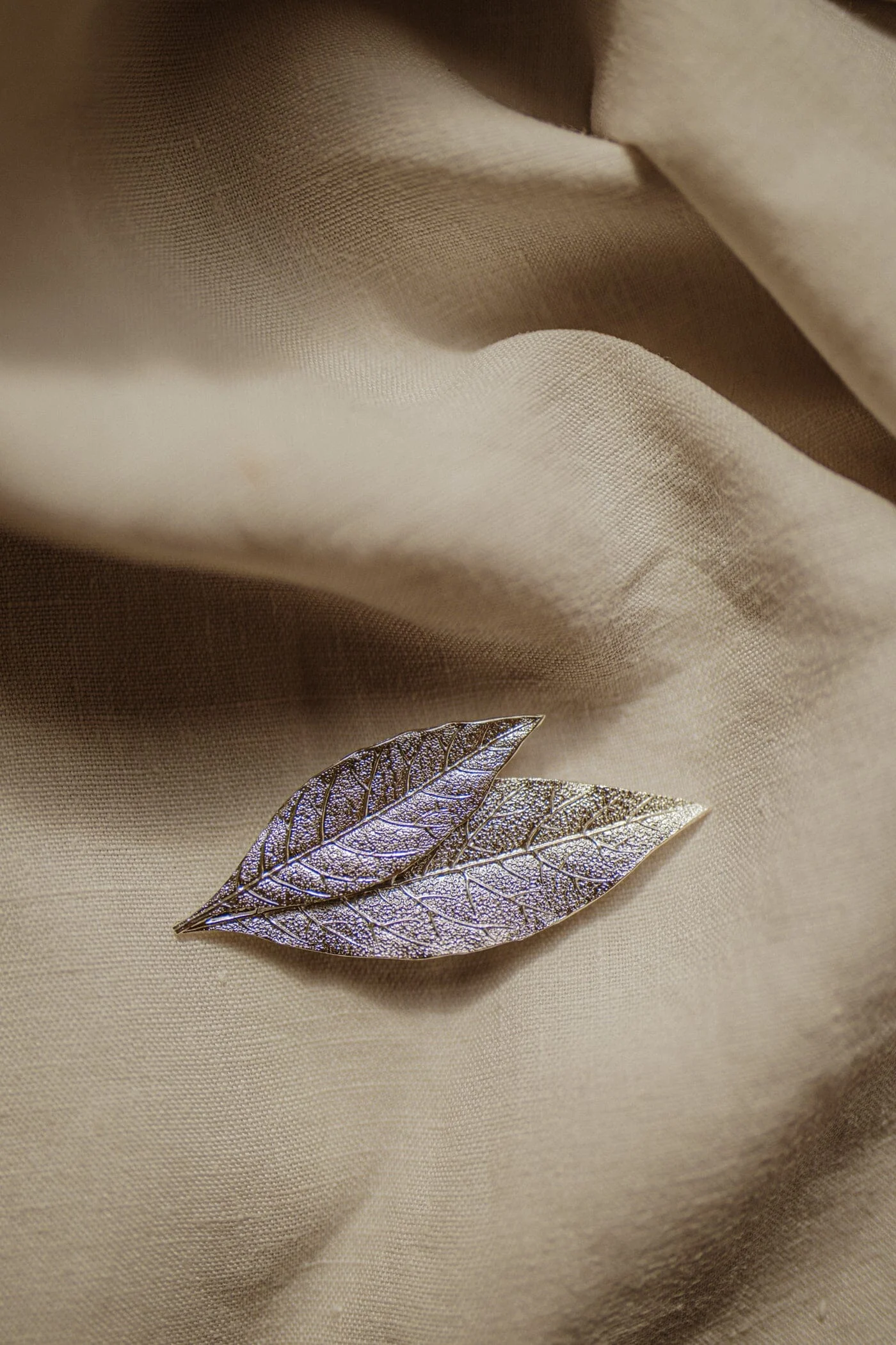 THALIE - Broche feuilles doré à l'or fin | Argent