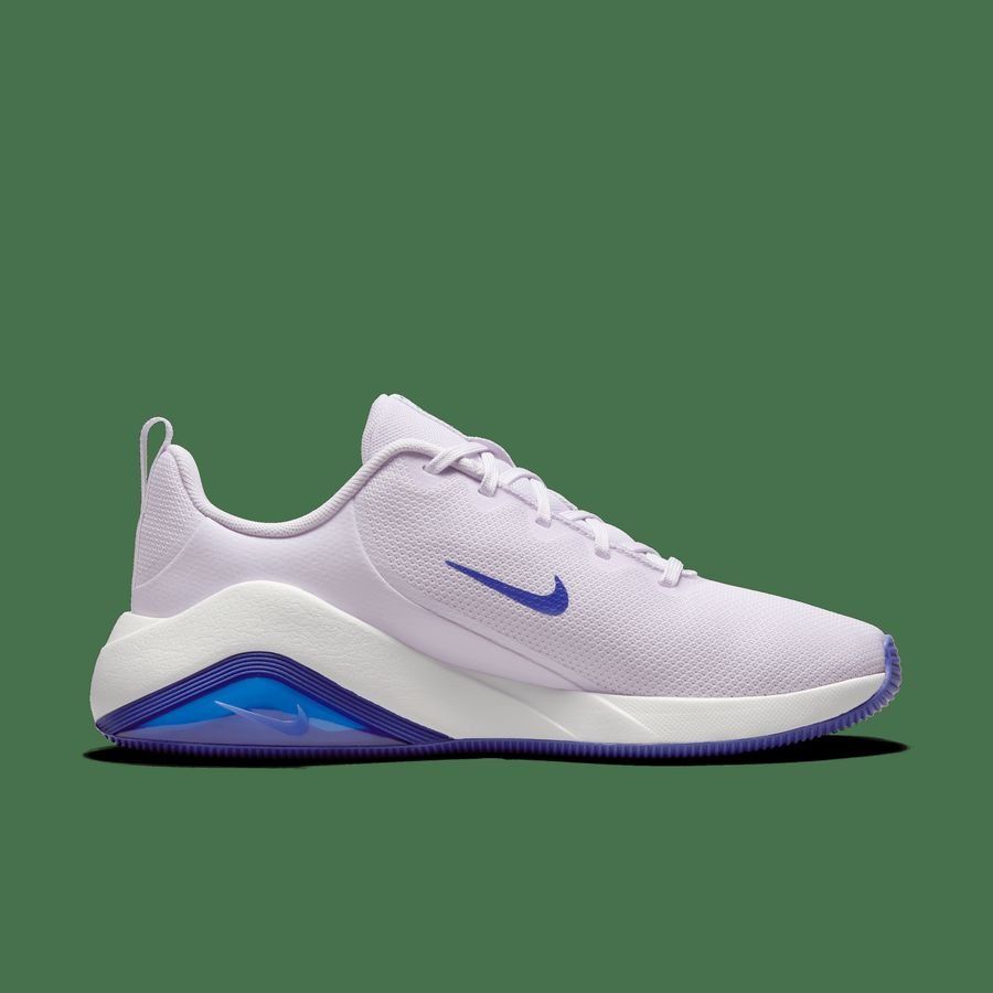 Nike Bella 7
