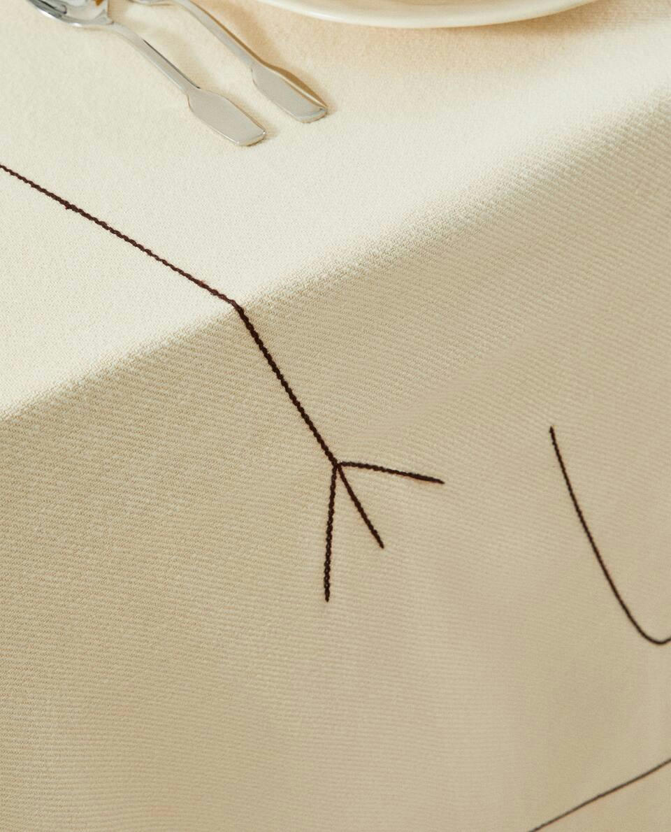 TECIDO DE ALGODÃO MULTIUSO COM PÁSSAROS BORDADOS