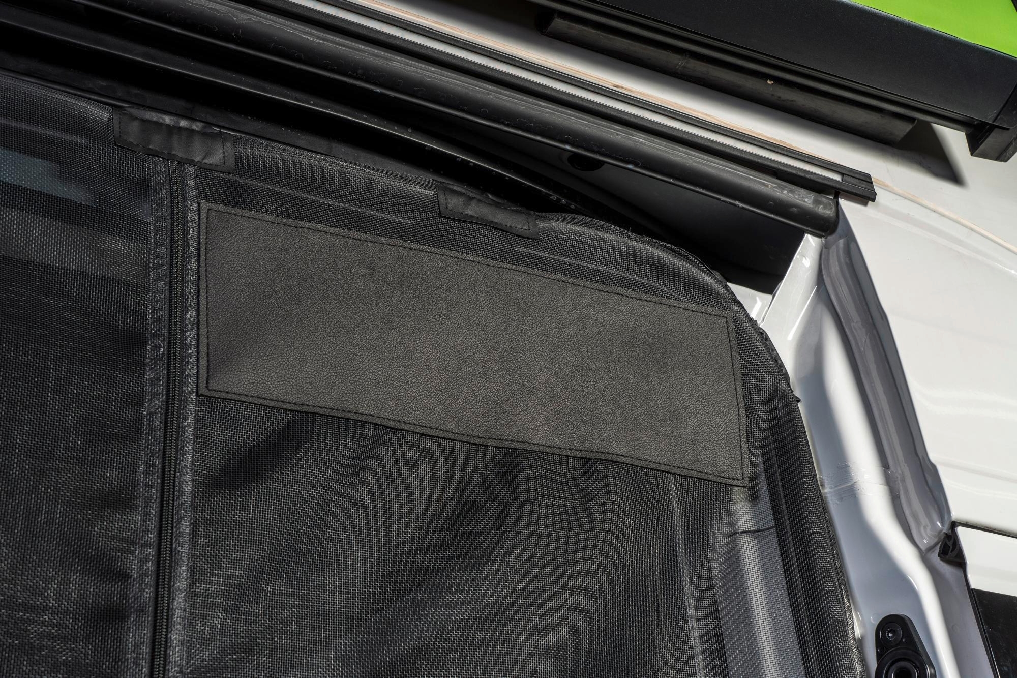 Mayr Van Schiebetürenmoskitonetz mit Magnetreißverschluss geeignet für Crafter / Grand California mit Maschenweite Fine Mesh für Beifahrerseite rechts