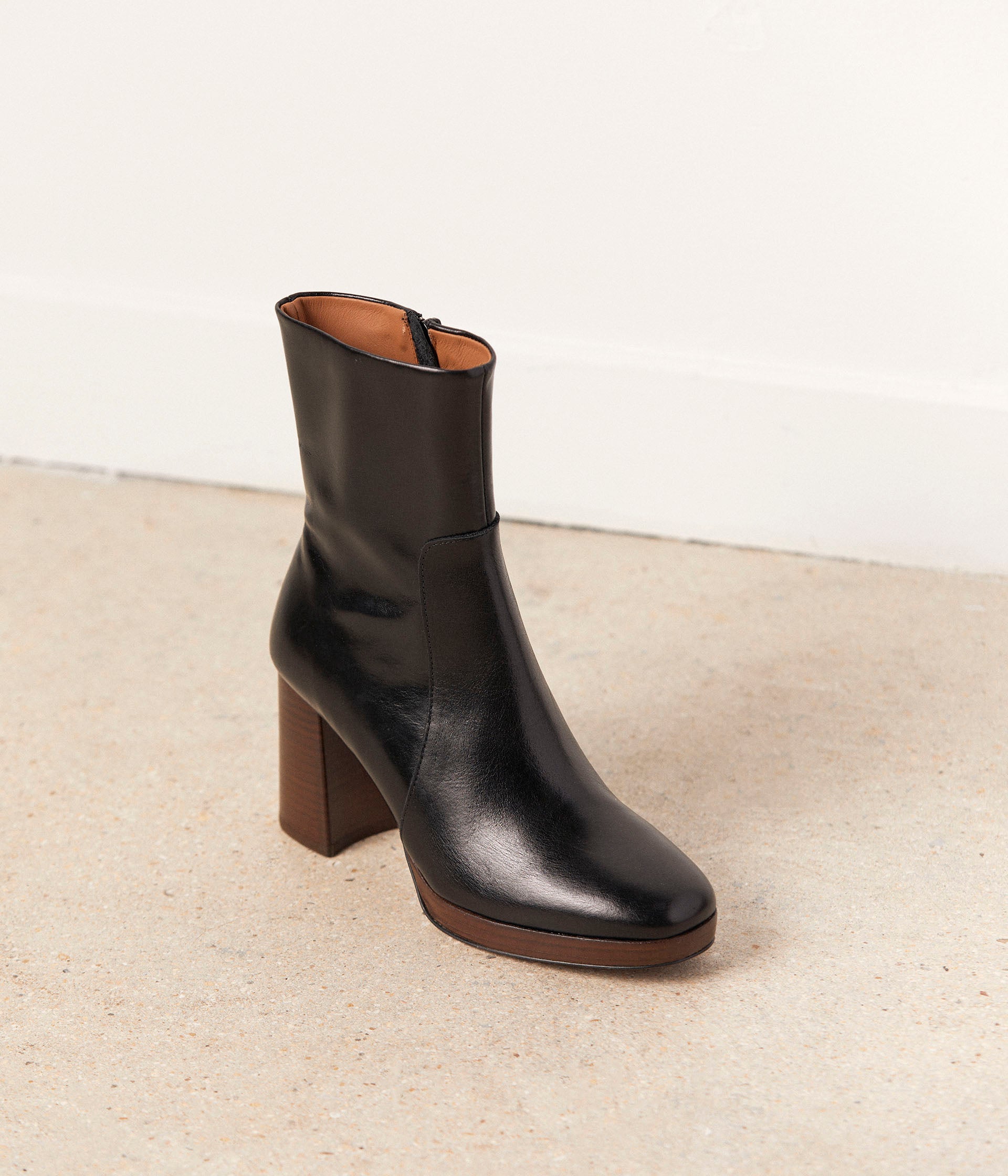 Boots noires cuir Léontine