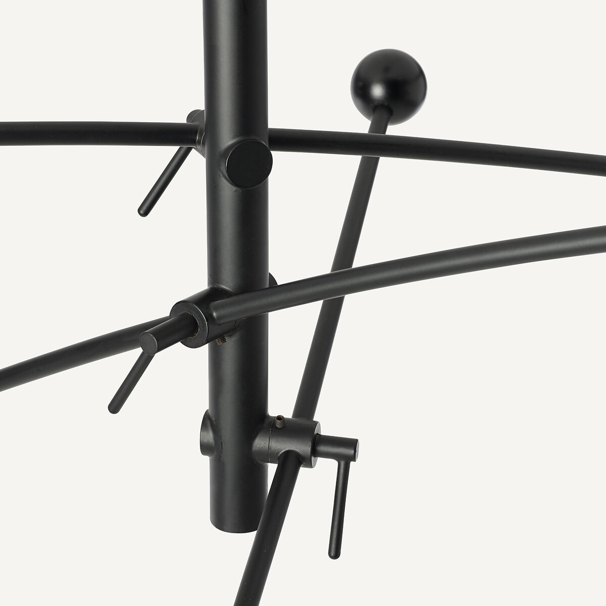 AM.PM<br>Luminária pendente com 3 braços ajustáveis, Funambule