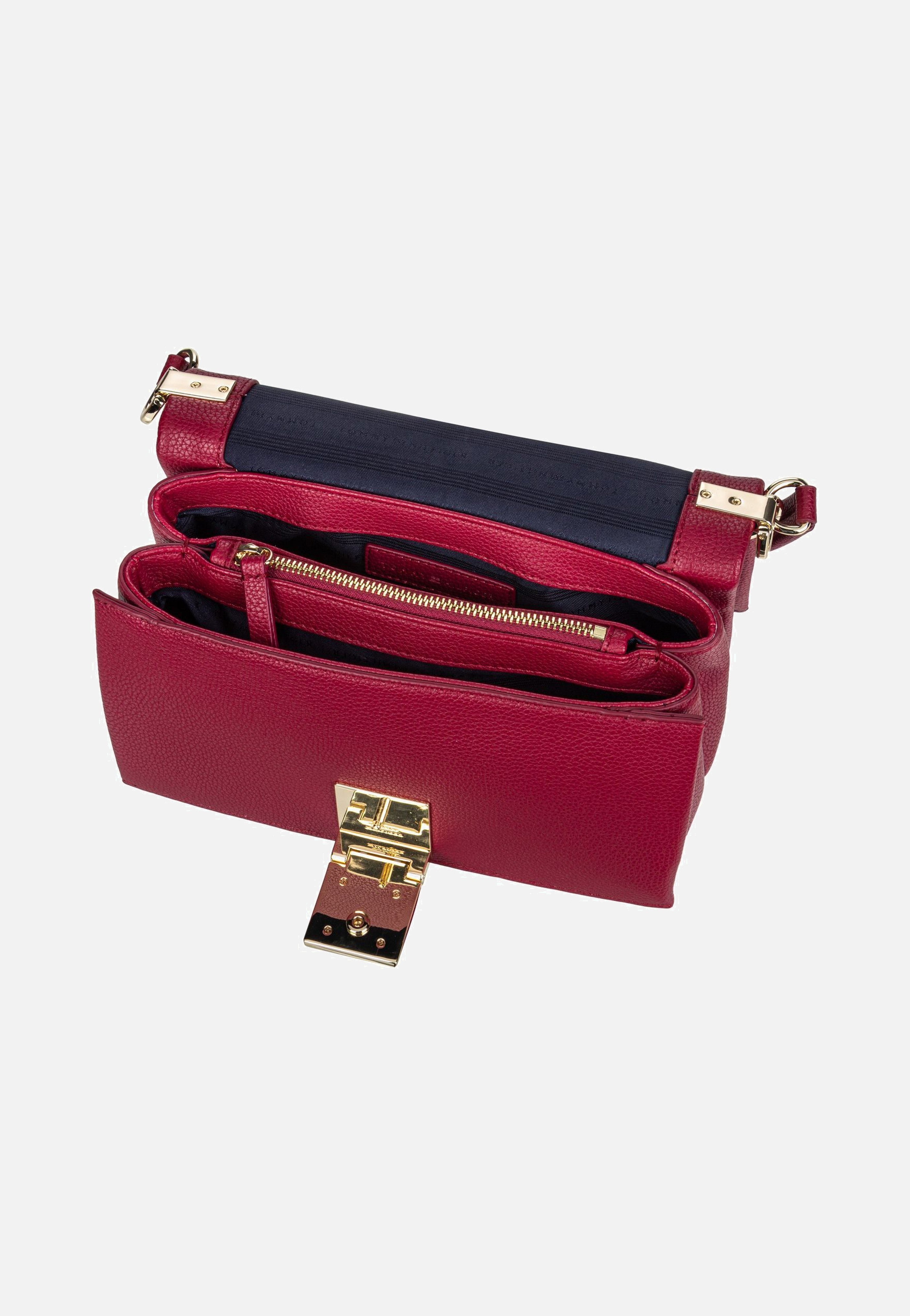 TH Her Medium 17216 SP25 Rouge - Umhängetasche