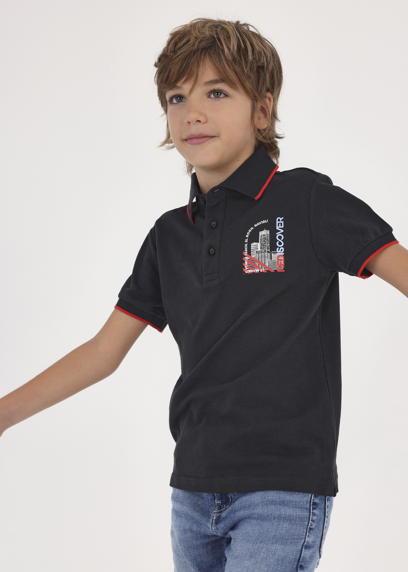 Camisa polo com estampa em algodão sustentável para meninos