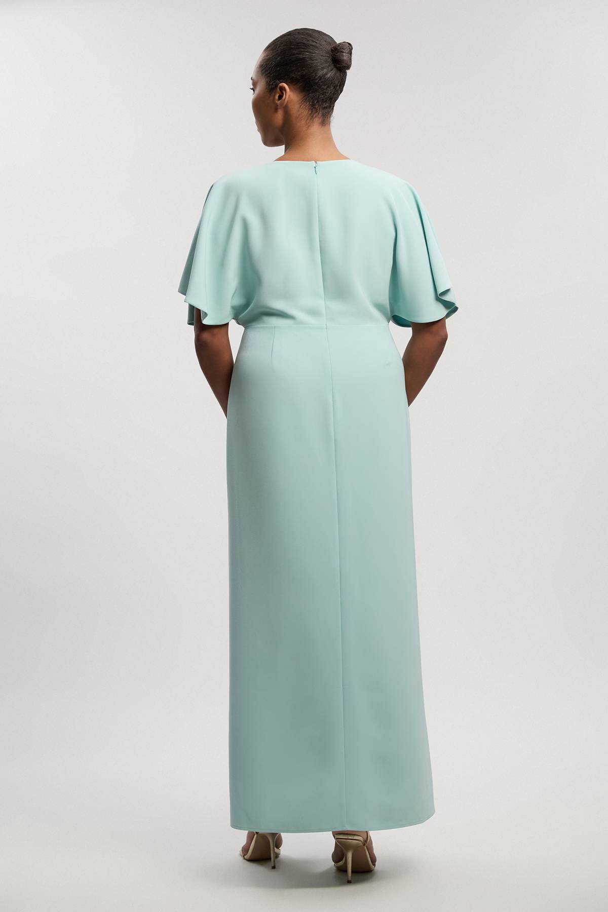 KarenMillen Robe Maxi Grande Taille À Manches Cascade Et Coupe Ajustée Douce