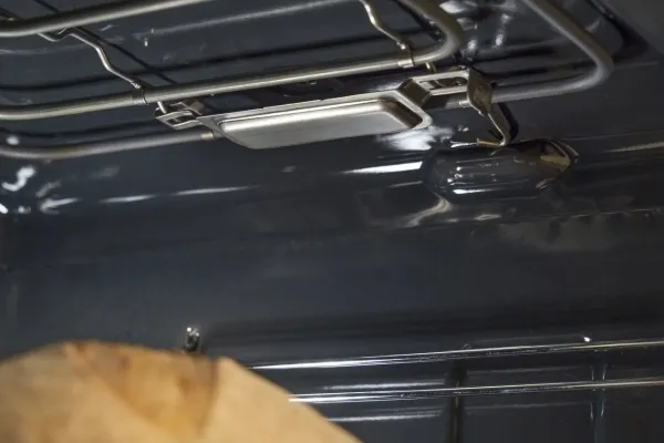 Gorenje Essential BOS6737E06B - Ovn - med dampfunktion - til indbygning - niche - bredde: 56 cm - dybde: 55 cm - højde: 59 cm - med selv-rengøring - Klasse A - sort