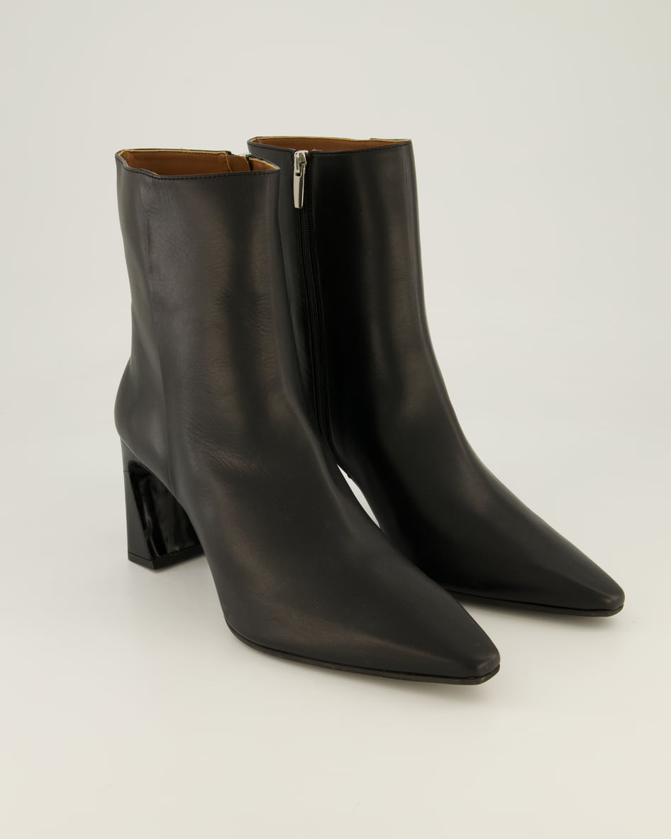 Konstantin Starke T-07 Stiefeletten in Schwarz