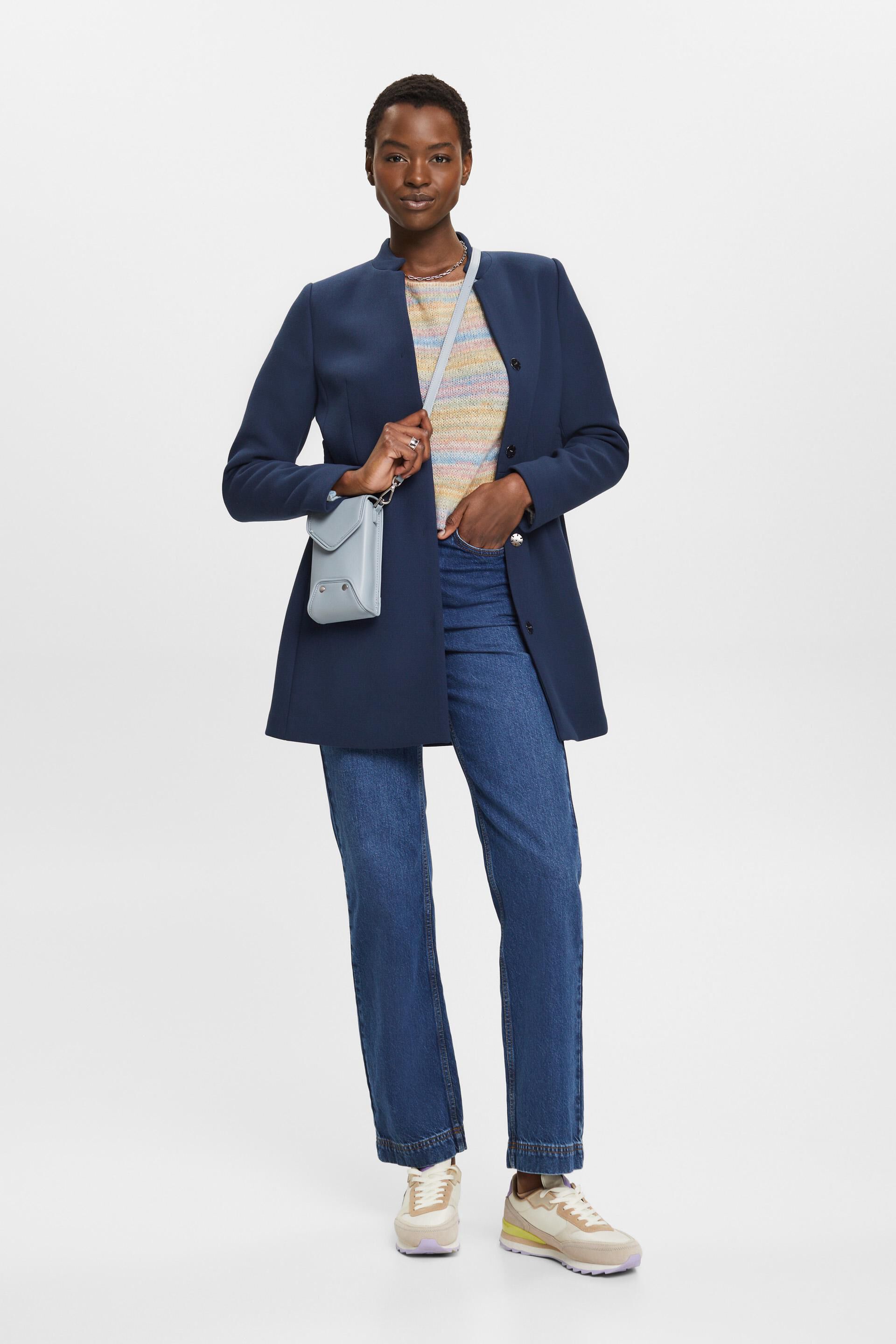Manteau cintré à col à revers inversé