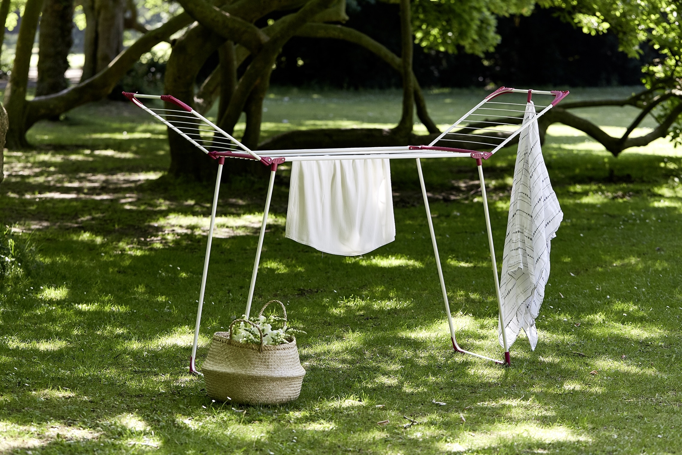 WENKO Wäscheständer »Modell Summer Dry« Flügelwäschetrockner, 13 m Trockenlänge, platzsparend zusammenklappbar