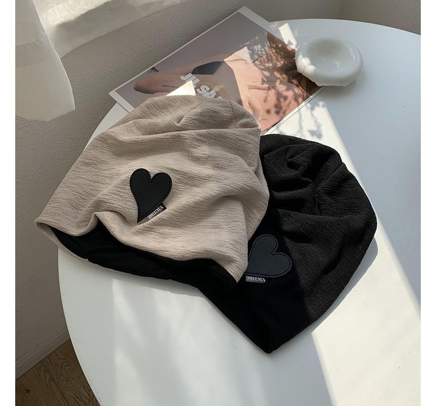 Anavanda - Slouchy muts met hartmotief