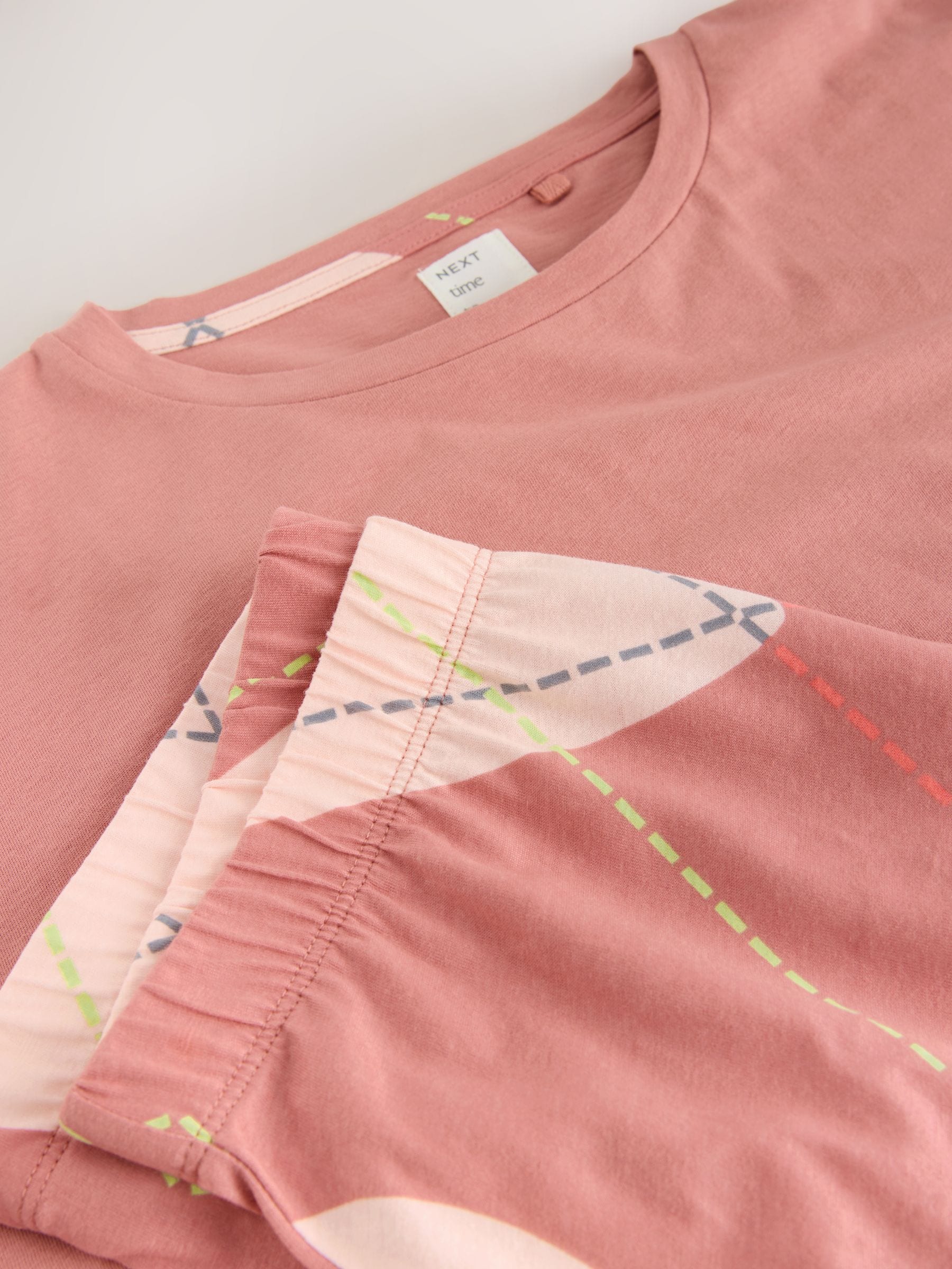 Roze met hartjesprint - Pyjama met lange mouwen