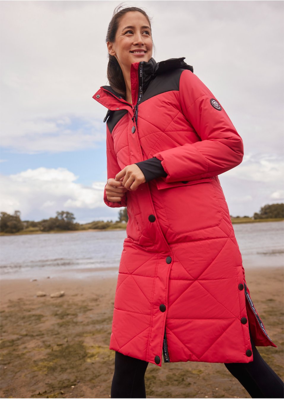 Manteau outdoor imperméable avec boutons sur le côté