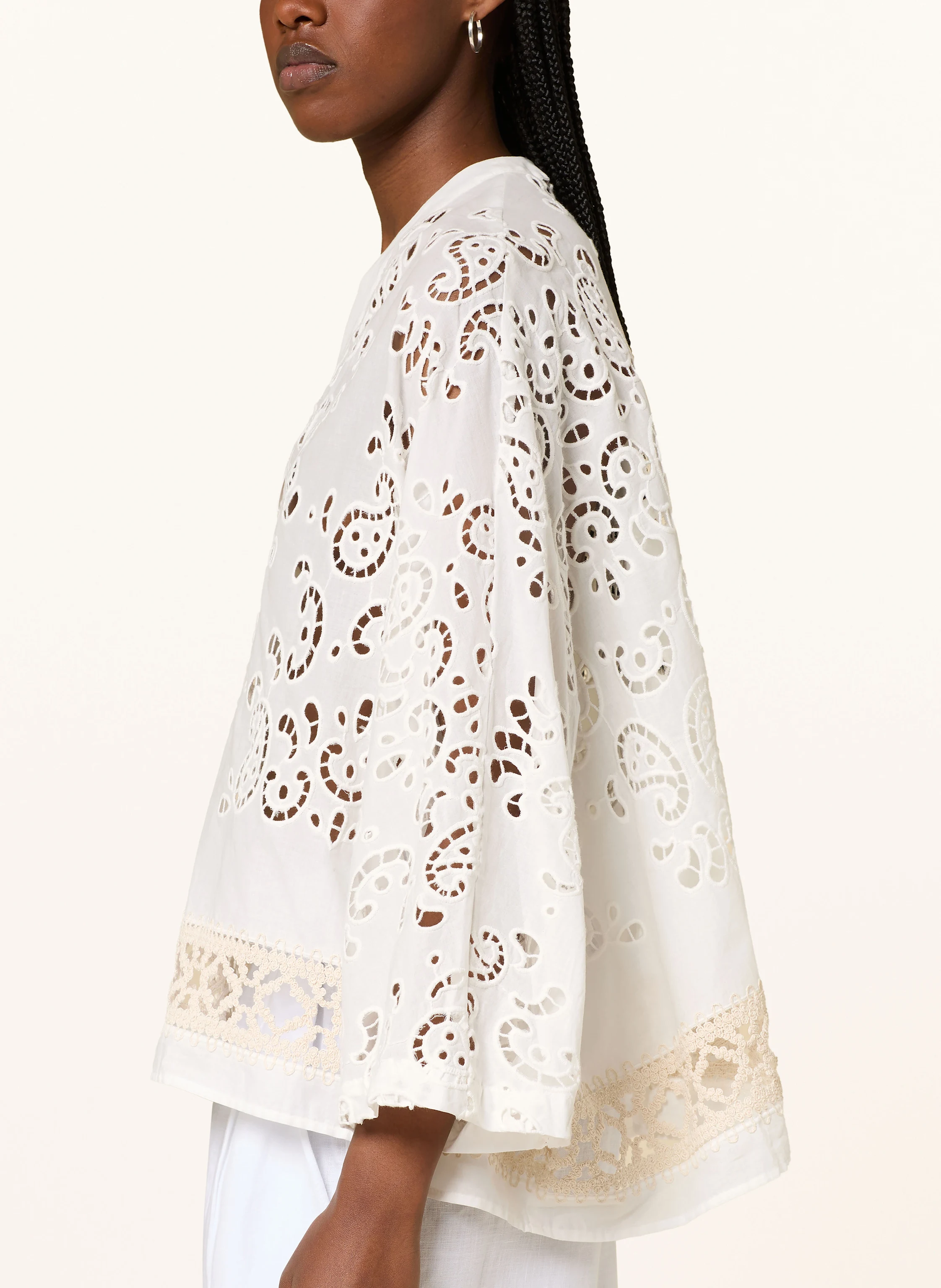 Grace Spitzenponcho
