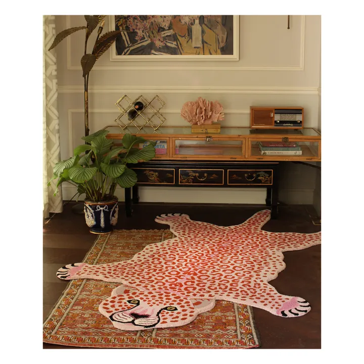 Doing Goods Tapis léopard rose en laine | Rose