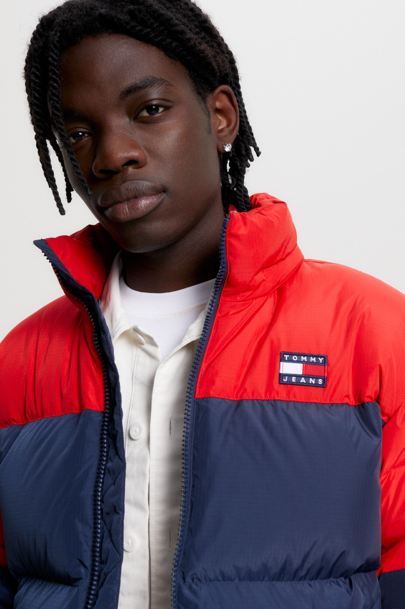 Jaqueta masculina Alaska Tommy Jeans com enchimento de plumas.