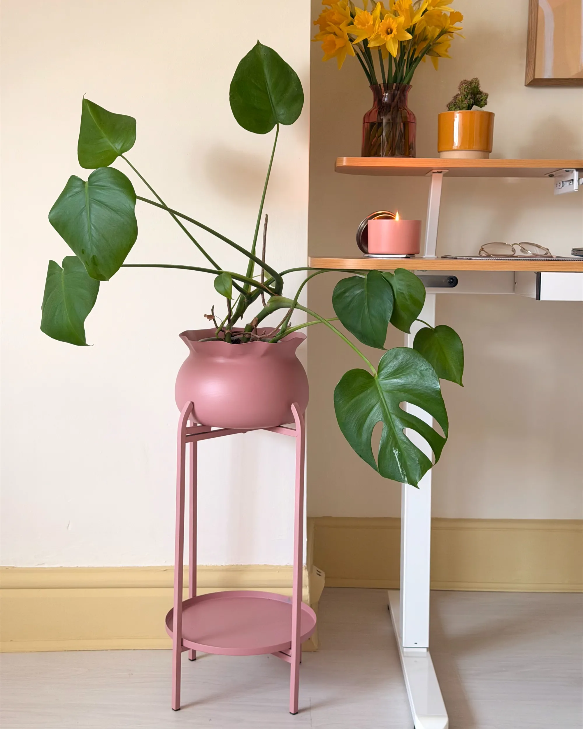 Verhoogde bloempot MOKUREN Metaal 25 cm Roze
