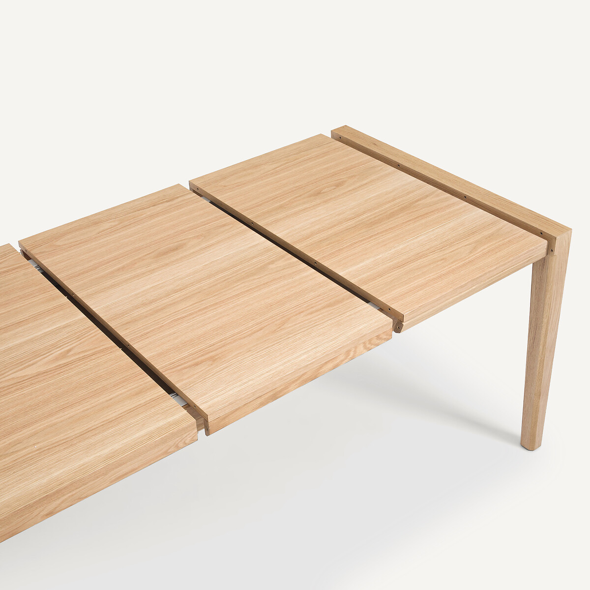 AM.PM<br>Mesa com extensões, Nizou, design E. Gallina