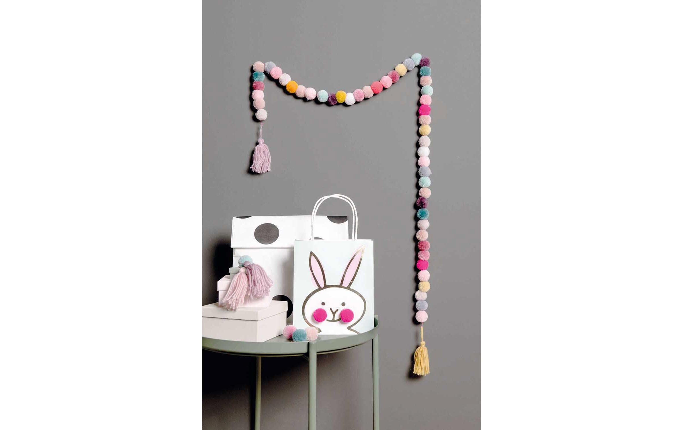 Pompon Set Ø 3 cm Pastell Mix, 24 StückKreativ mit Rico Design