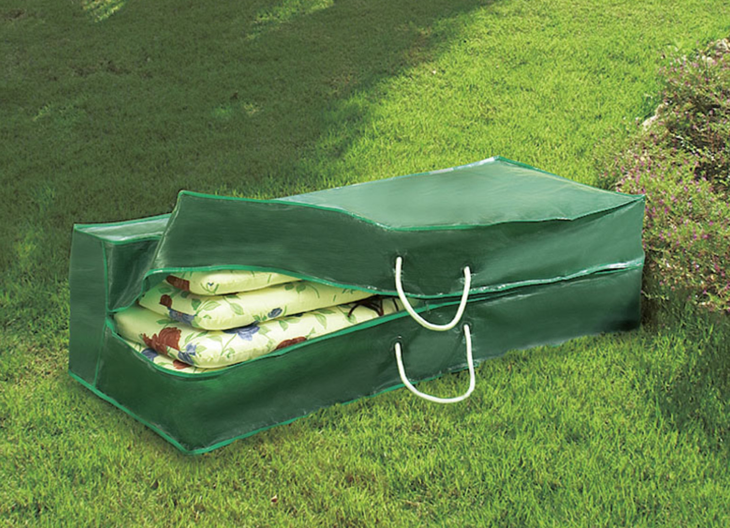 Schutzhüllen für Gartenmöbel und Polsterauflagen