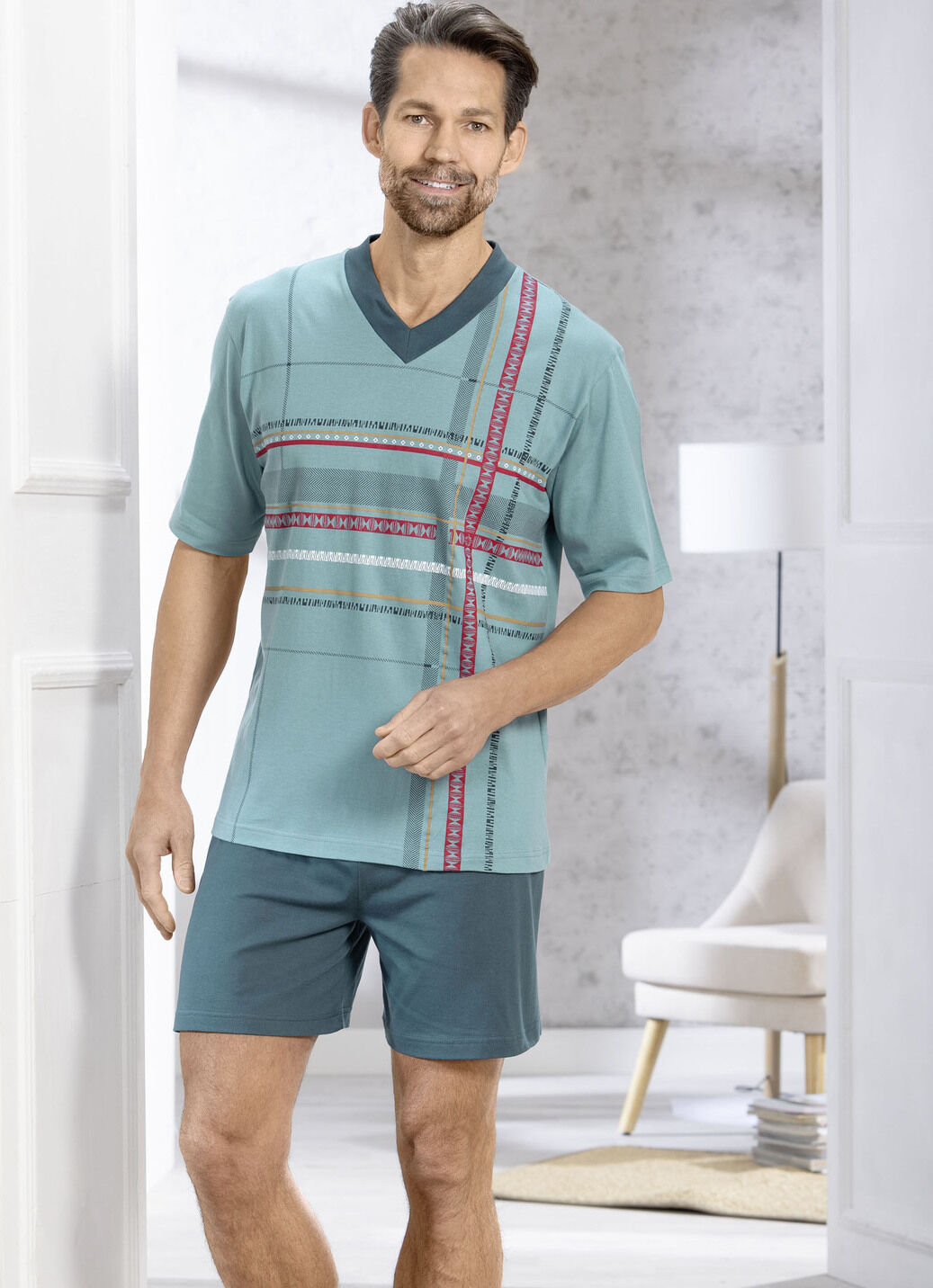 Shorty mit V-Ausschnitt und Druckmotiv