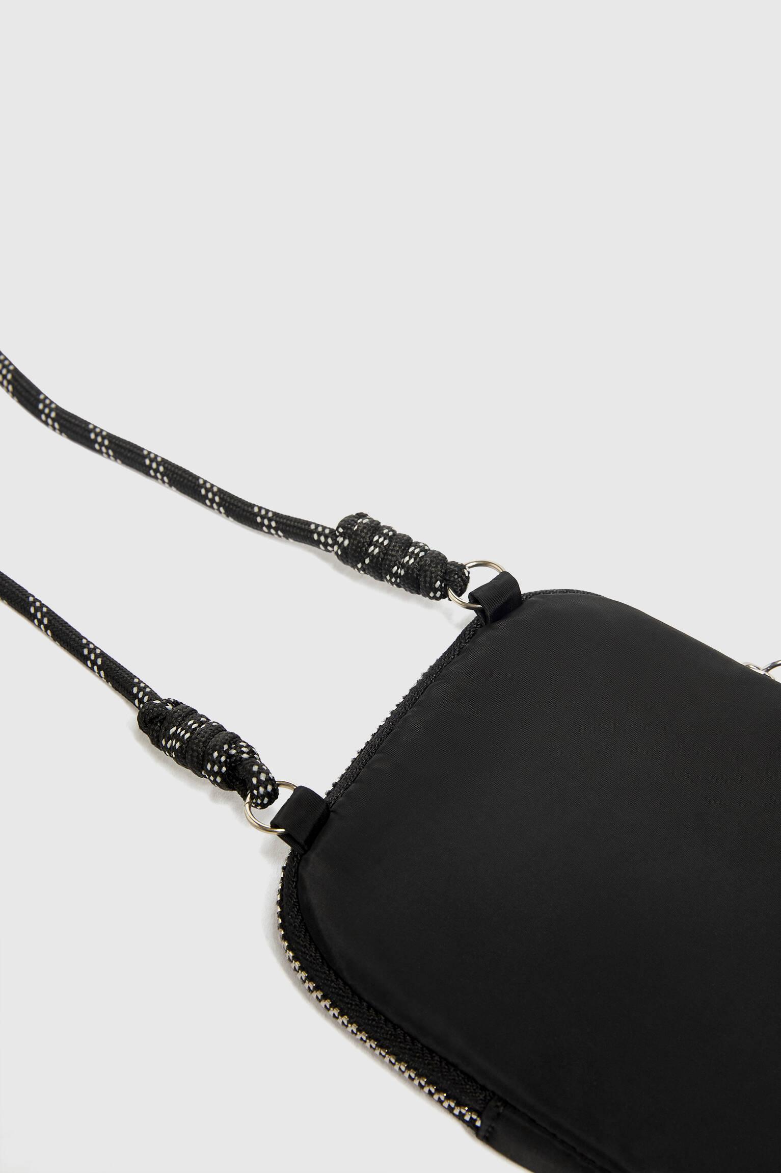 SUPORTE PARA CELULAR COM LOGOTIPO - PRETO
