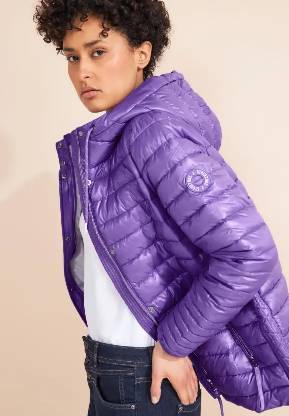 Kurze Steppjacke - shiny lilac