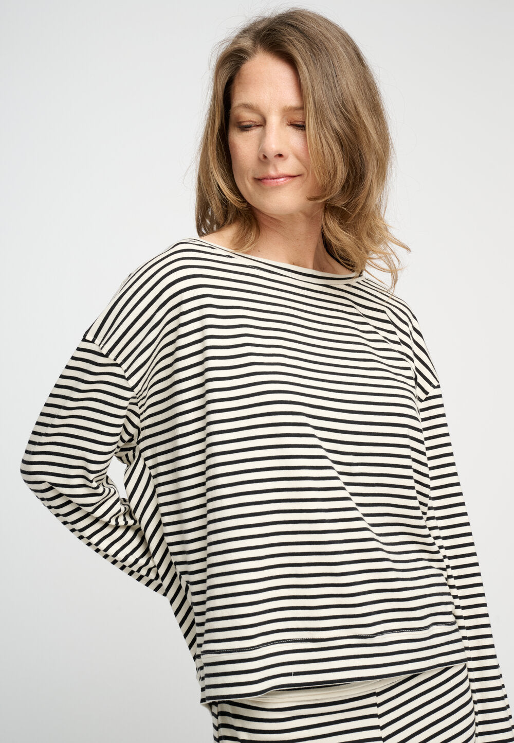 Moshi Moshi Mind  Moments stripe langærmet t-shirt - ecru/moonless night