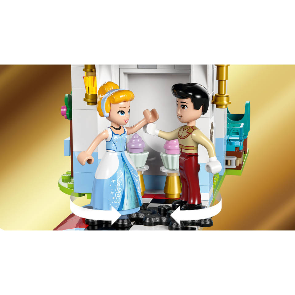 LEGO Disney Princess Assepoesters kasteel en paardenkoets 43275