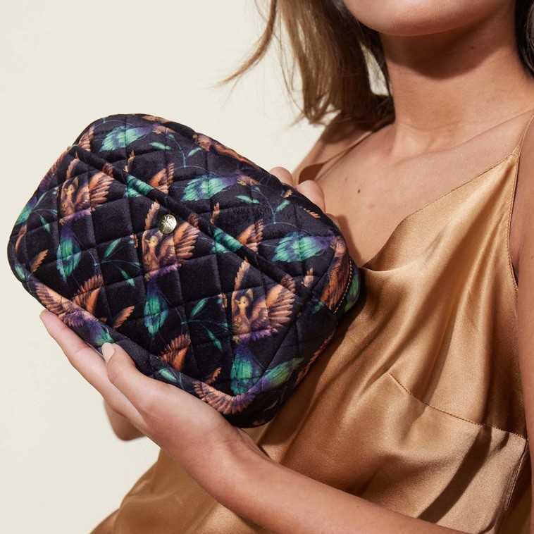 Fan Palm Beauty Bag Black Hummingbird Medium