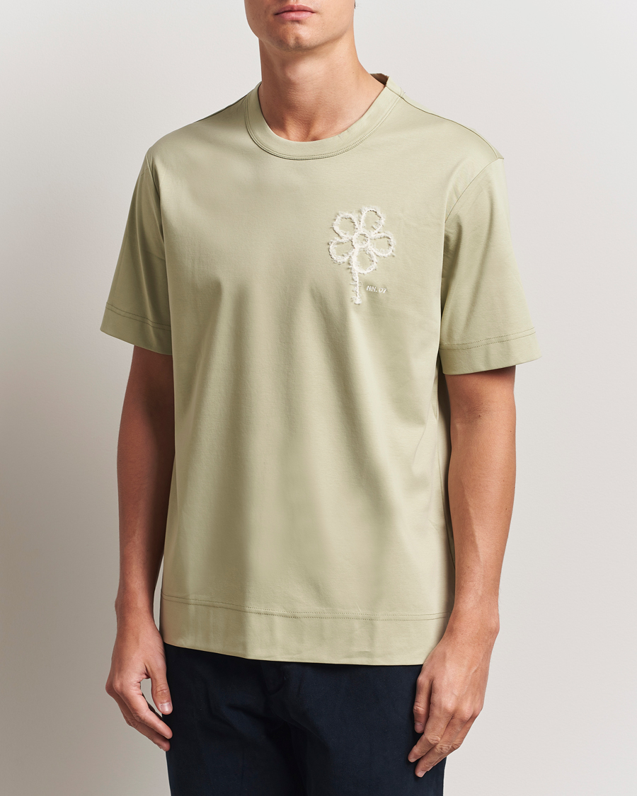 NN07 Pedro Embroidered Flower T-Shirt Sage Green