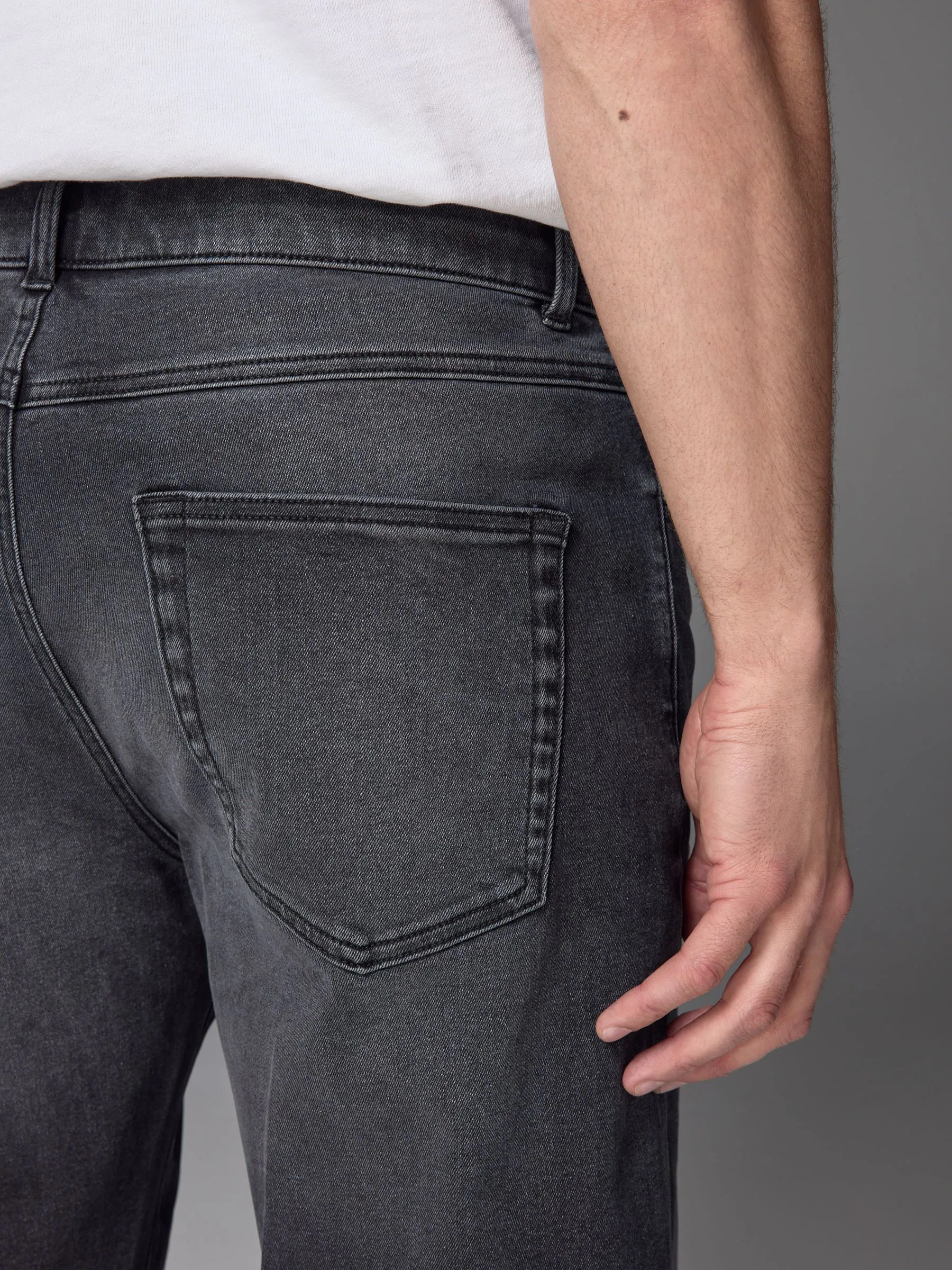 Grijs Gewassen - Straight-fit Essential stretchy jeans met rechte pasvorm