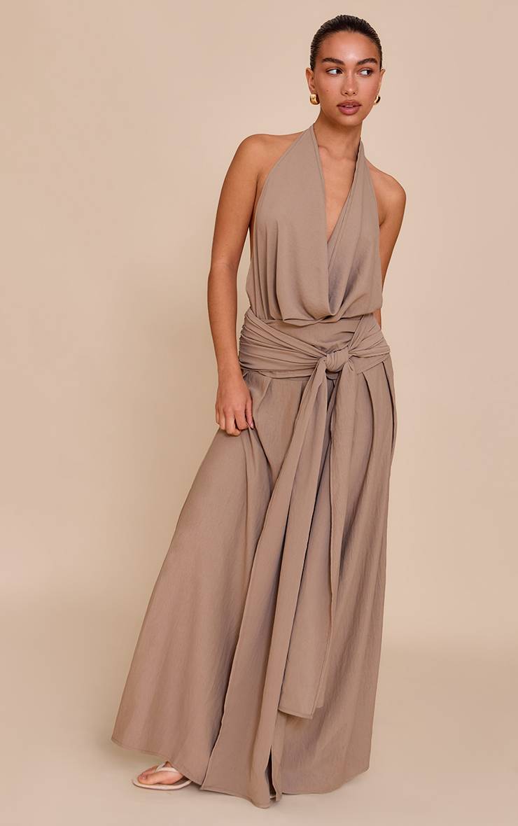 Champignon Robe Longue Fluide En Tissu Tissé Avec Col Bénitier Et Dos Échancré