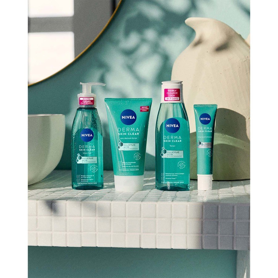 NIVEA Derma Skin Clear Wash Gel 150ml