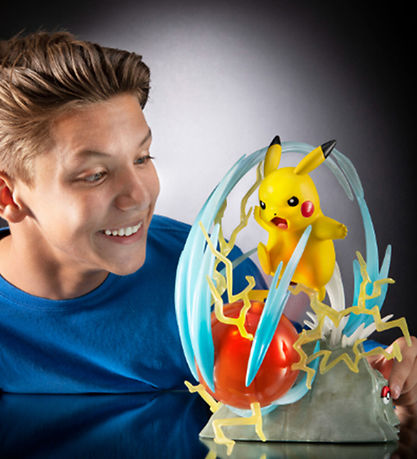 Pok?mon Figur - Pikachu - Select Deluxe Collectors Statue