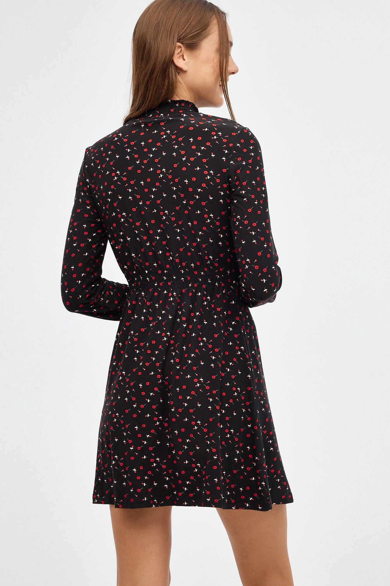 Vestido com estampa floral