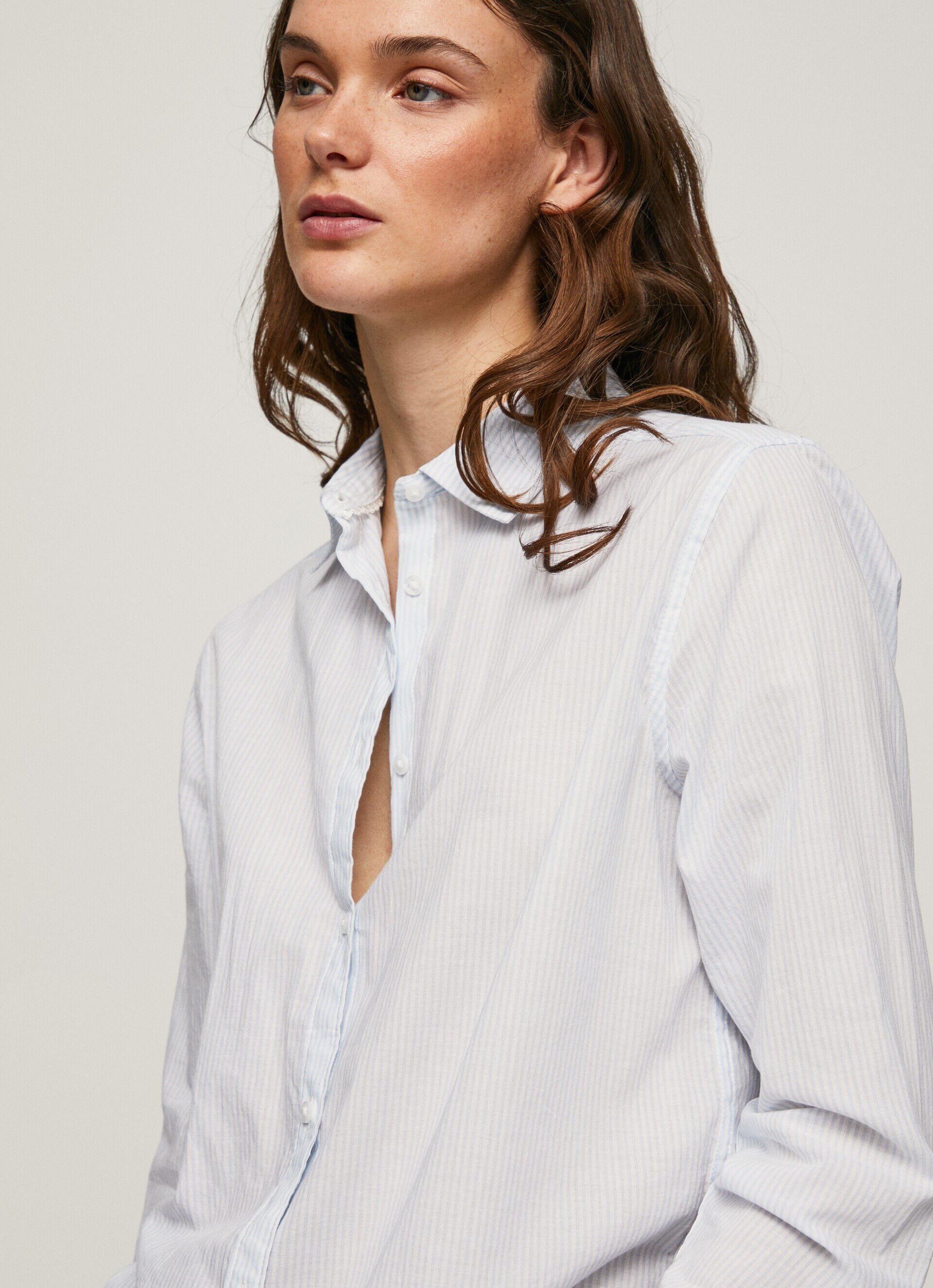 Camisa de algodão voile listrada - azul-baía