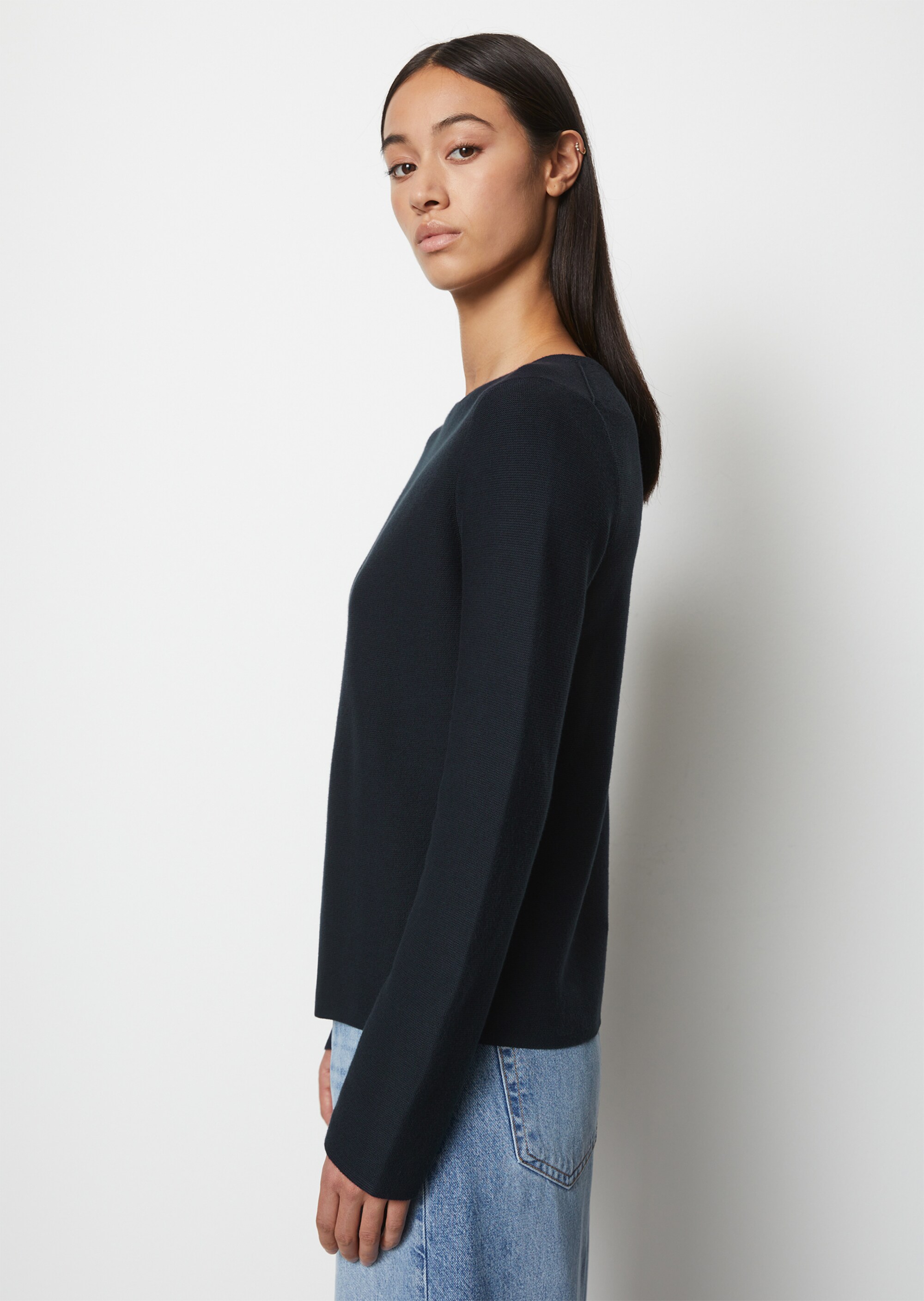 Rundhals-Strickpullover regularmit feinen linken Maschen