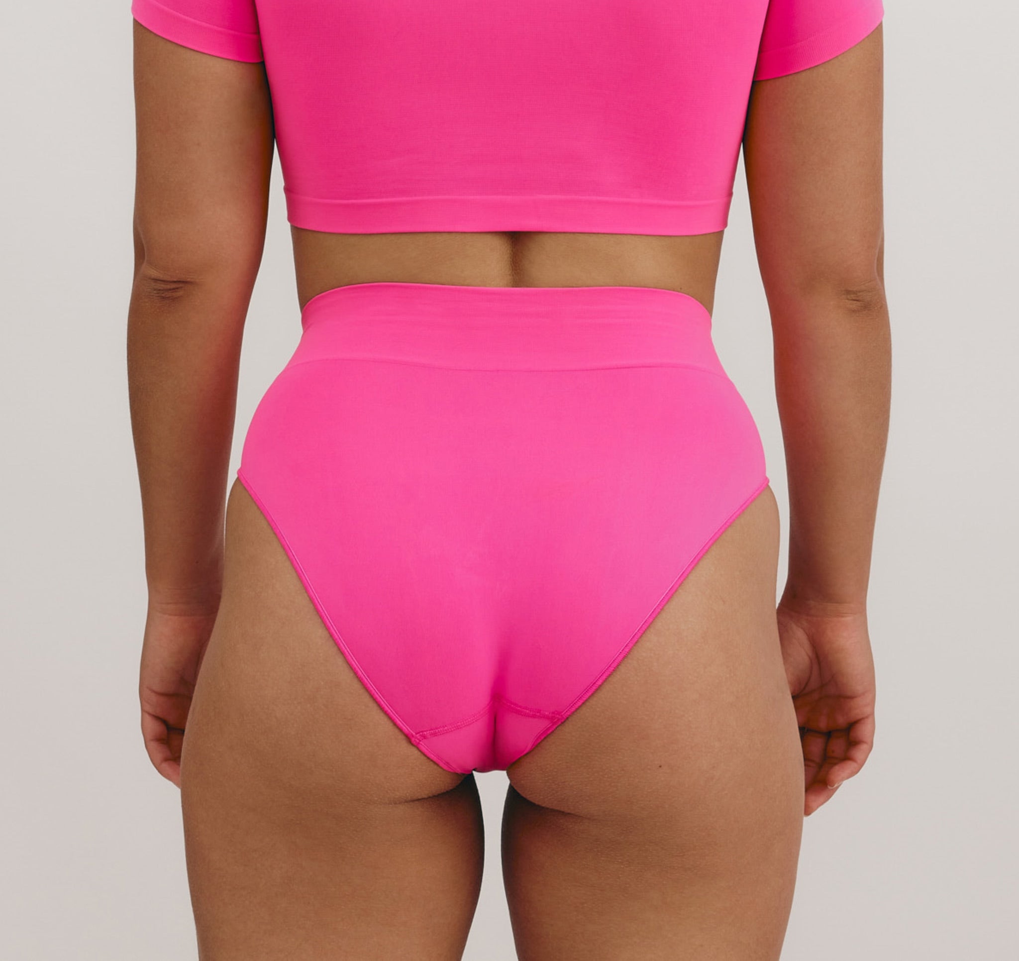 RECYCLED NYLON<br>Smooth High-Leg Briefs