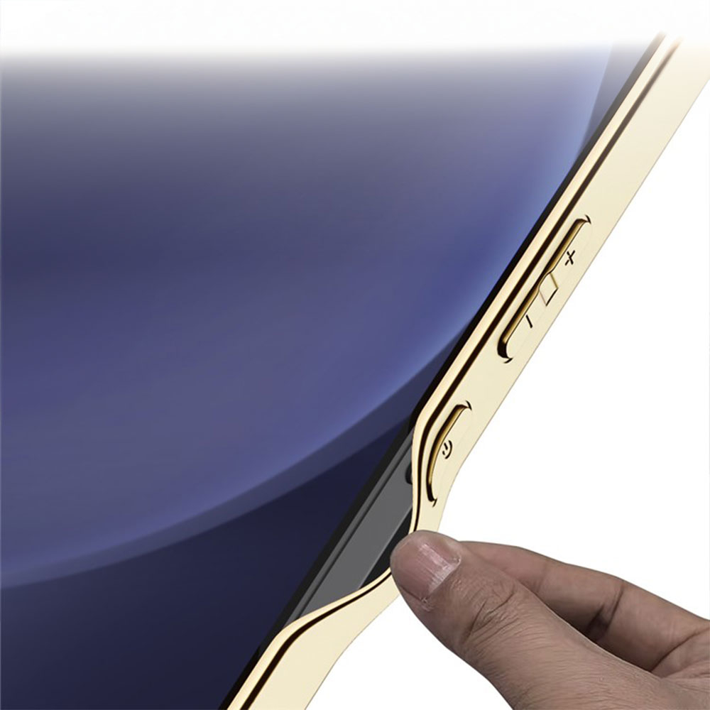 Samsung Galaxy S25 Ultra Leder Hardcase Hülle mit Galvanisiertem Rahmen   Kameraschutz - Gold / Carbon