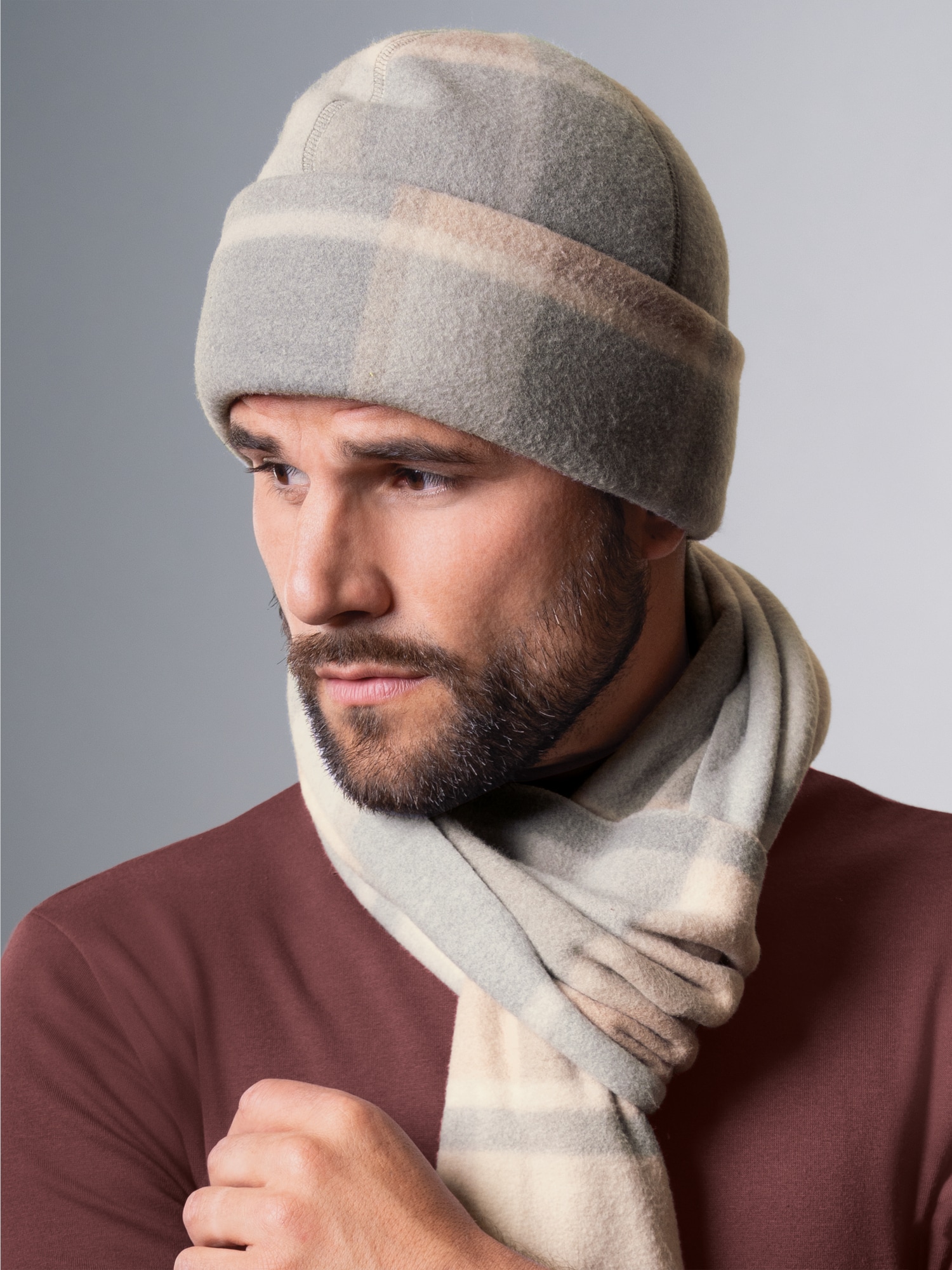 Fleece-Mütze mit Karo-Muster Taupe