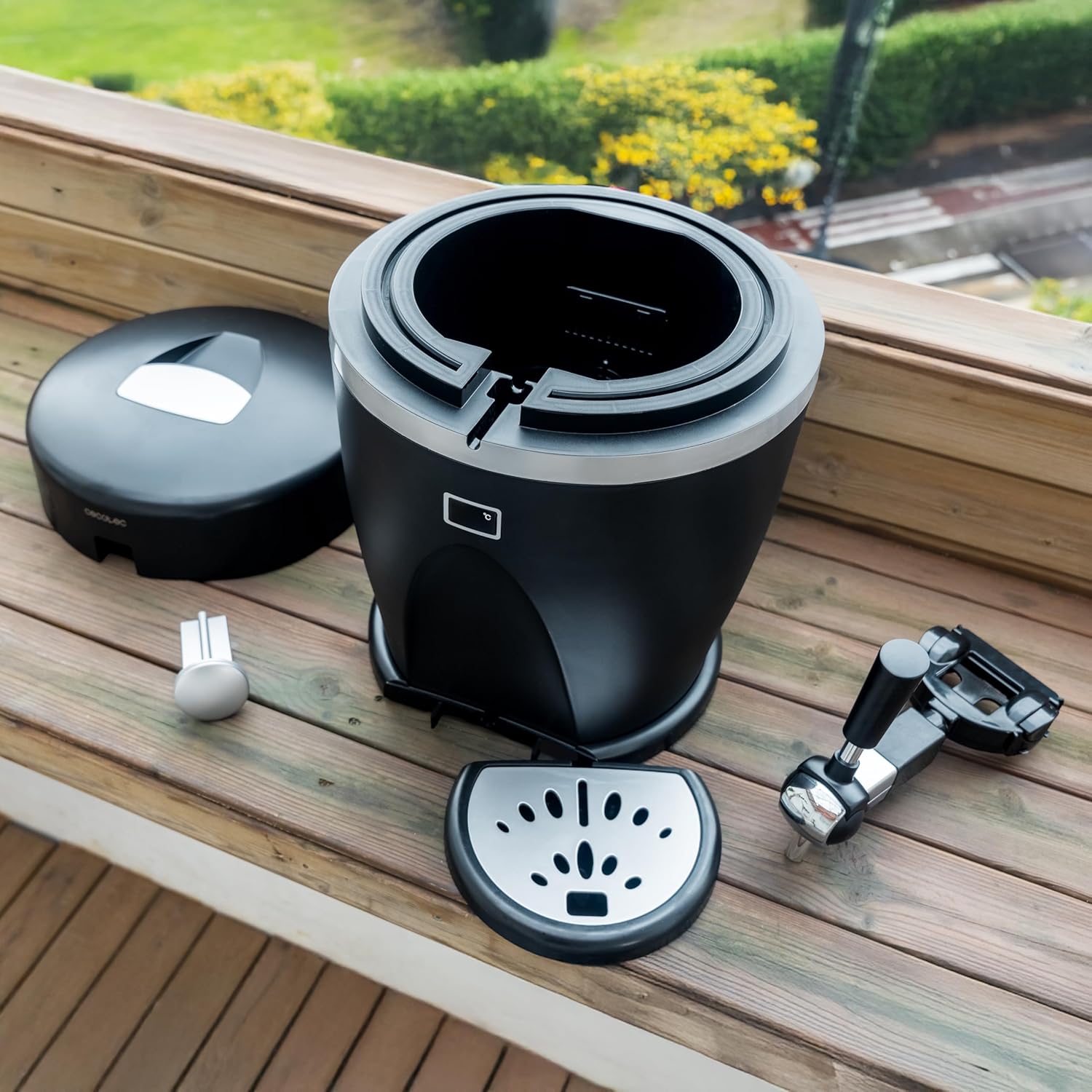 Cecotec Bierdispenser BeerFlow 5000, 60 W, Temperaturbereich von 3 bis 6°C, Kompatibel mit universellen Druckfässern 5L, LED-Temperaturanzeige, Tragegriff, Rutschfest','language_tag':'de_DE')