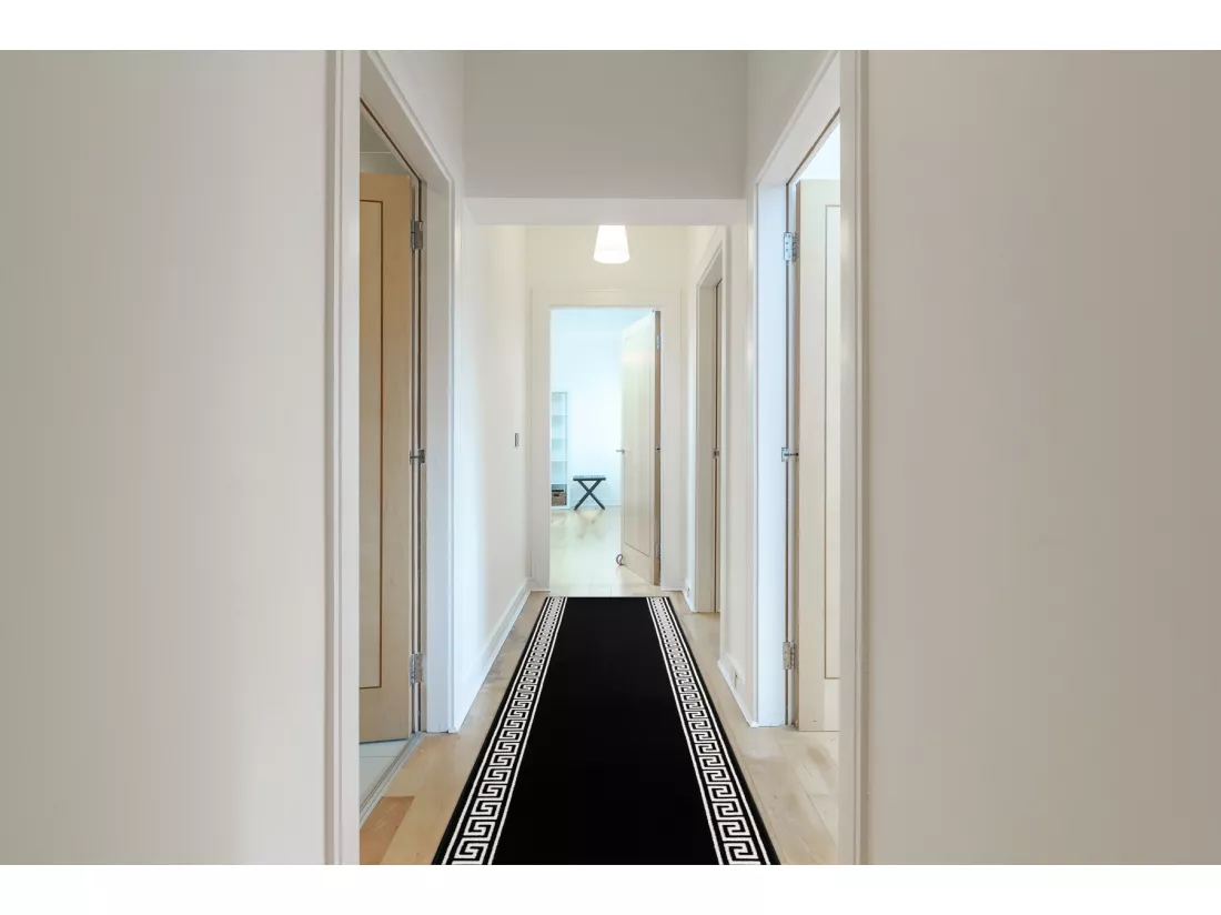 TAPIS DE COULOIR BCF MORAD Grek grec noir 120x380 cm