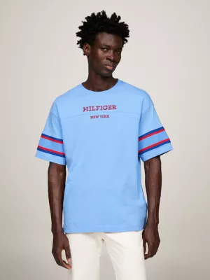 Camiseta Hilfiger Monotype com mangas listradas