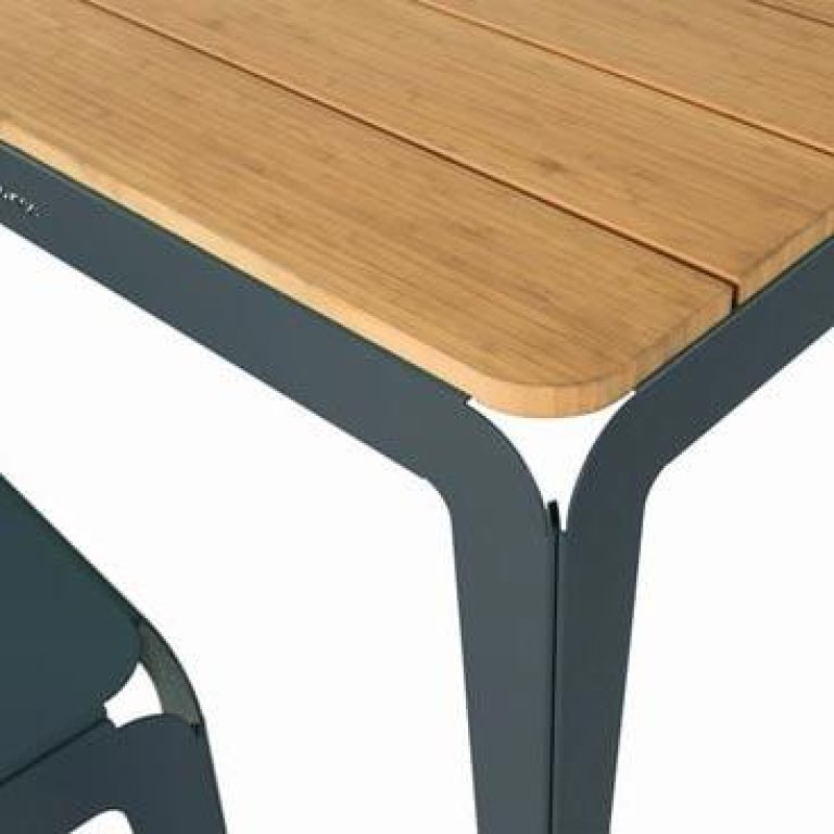 Weltevree Bended tuintafel 220x90 bamboo Pale Green