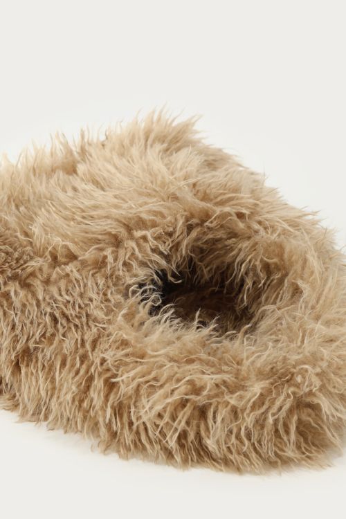 Beige faux fur shopper