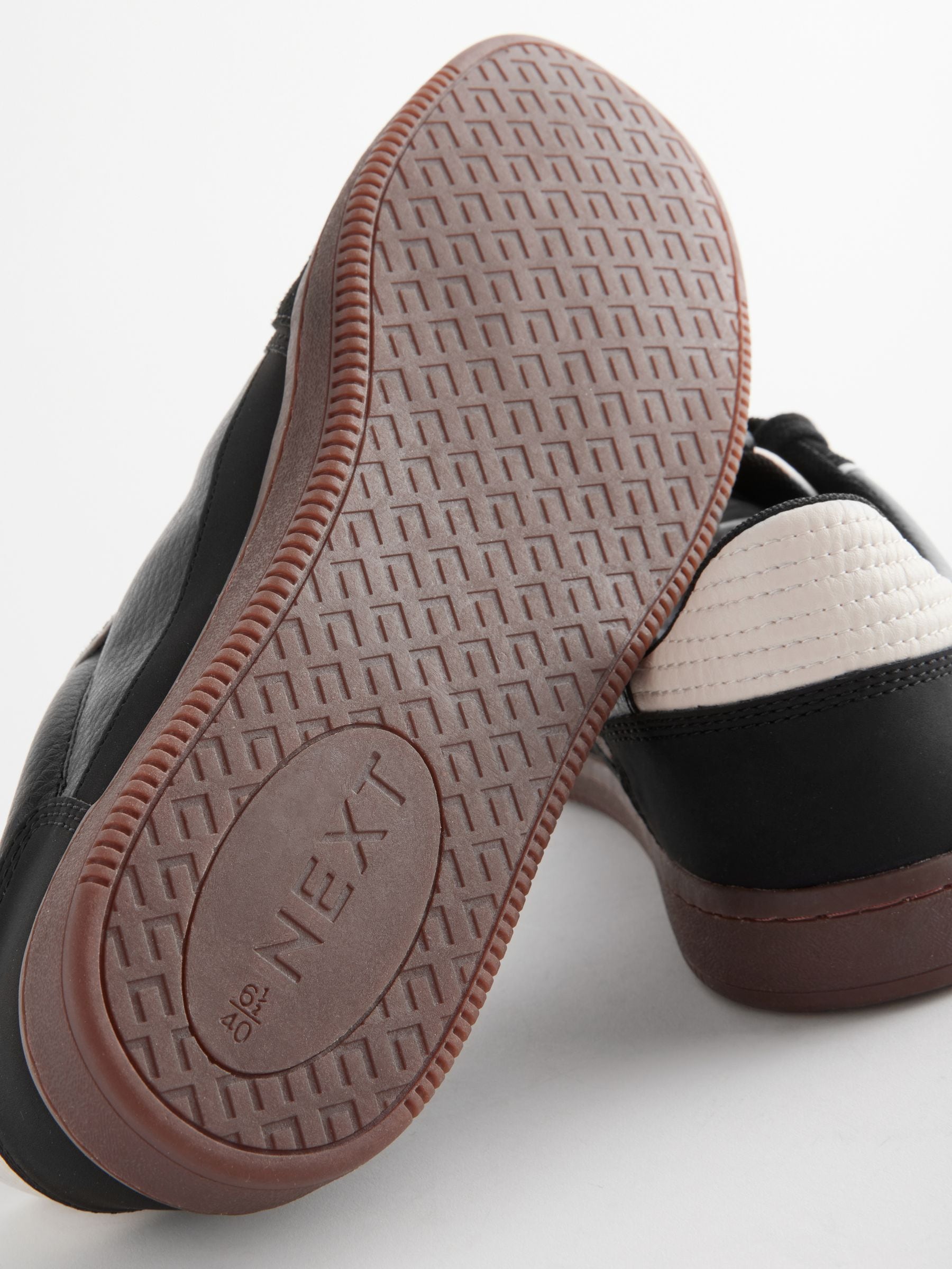 Zwart - Sneaker met veters
