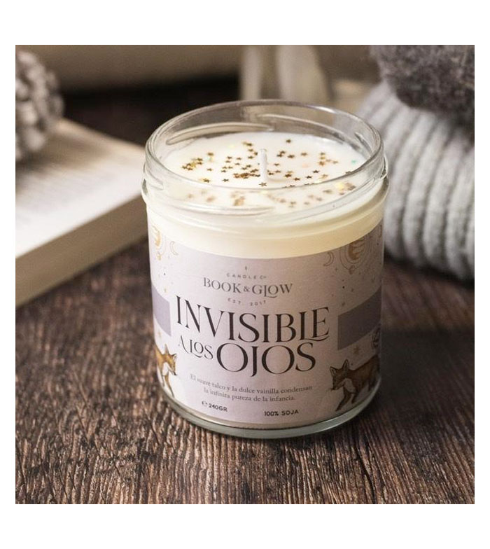 Book and Glow - *Mundos Notáveis* - Vegan Soy Candle - Invisible to the Eyes