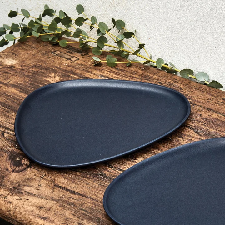 Lind DNA - Curve Stoneware tiefer Teller, 22 x 19 cm, navy blue