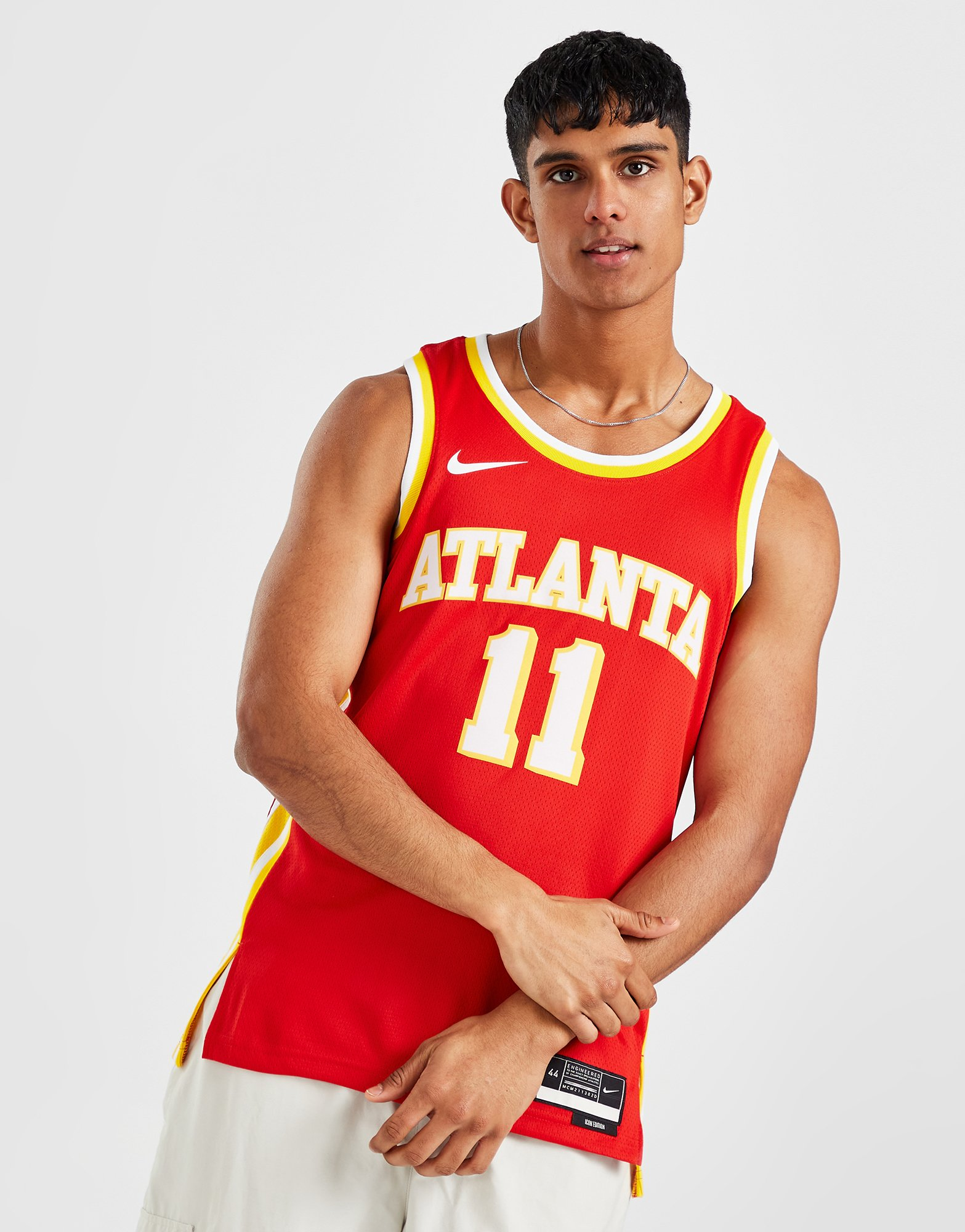 Nike NBA Atlanta Hawks Young #11 Swingman Jersey