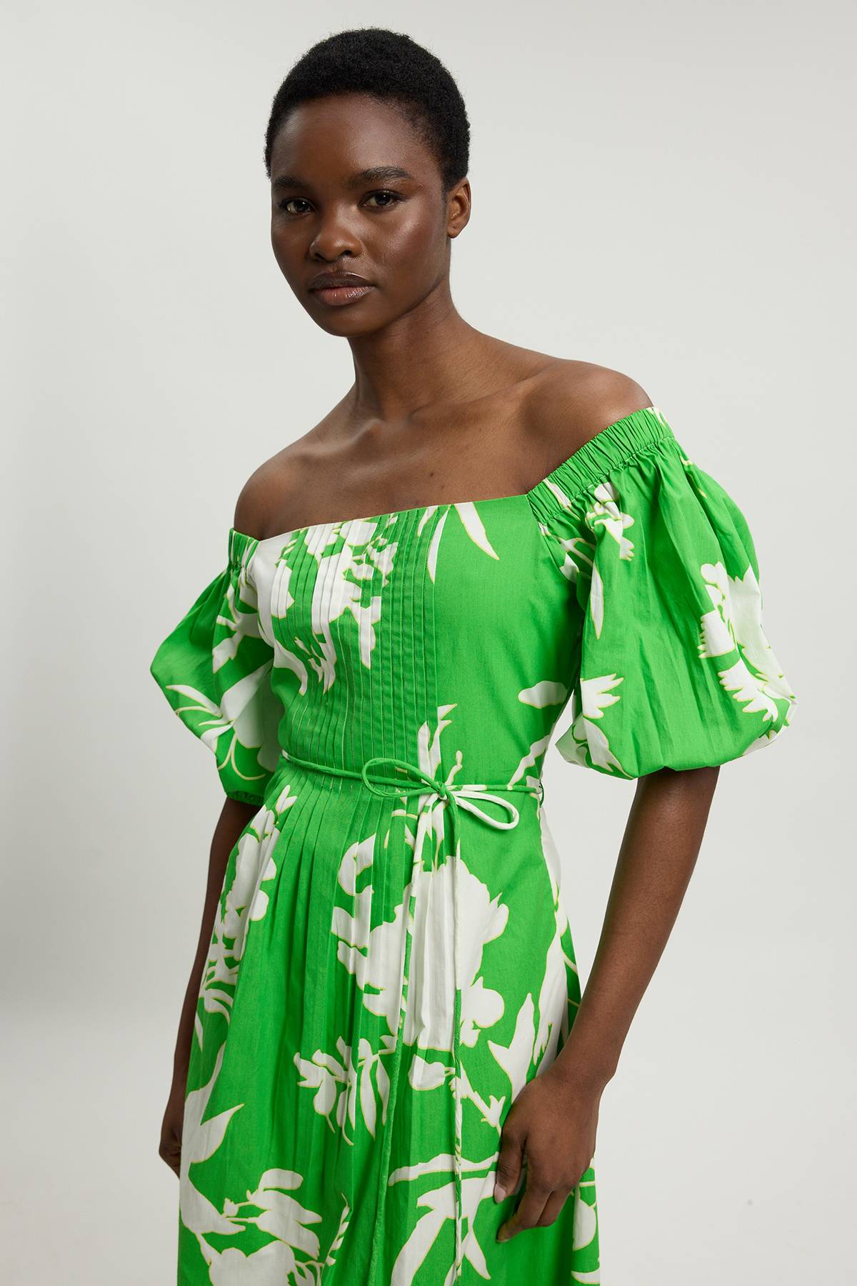 KarenMillen Robe Midi En Popeline De Coton Imprimé Fleuri Avec Détail De Perles